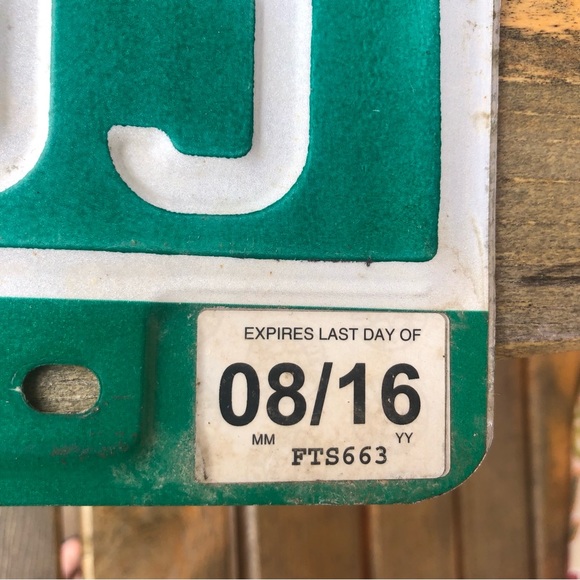 Vermont License Tag Green Mountain State FTS 663 Retired August 2016 Authentic - Picture 9 of 12